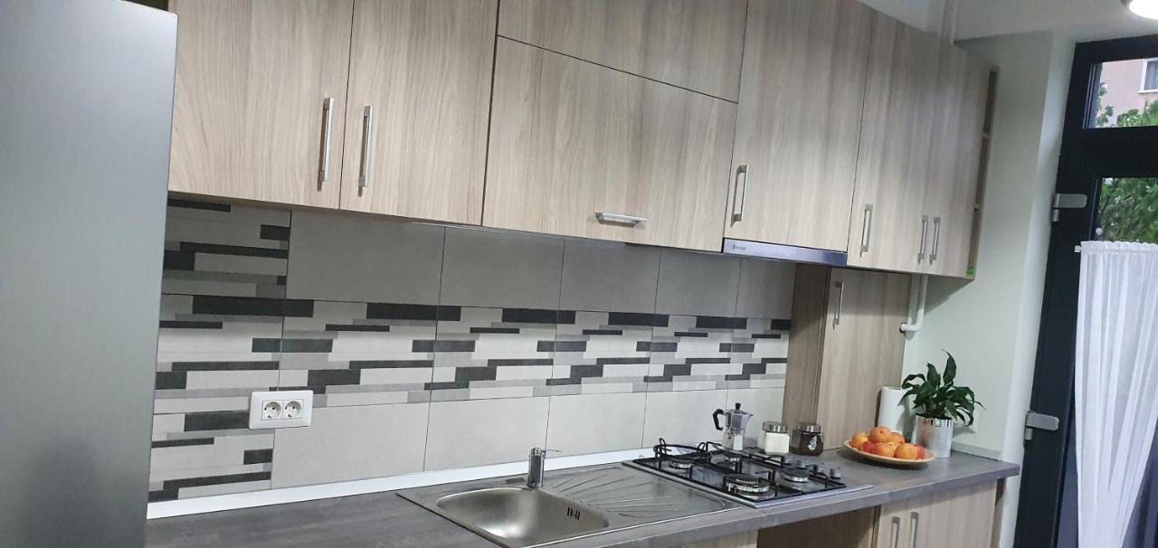Yla Studio- Piatra Neamţ Екстериор снимка