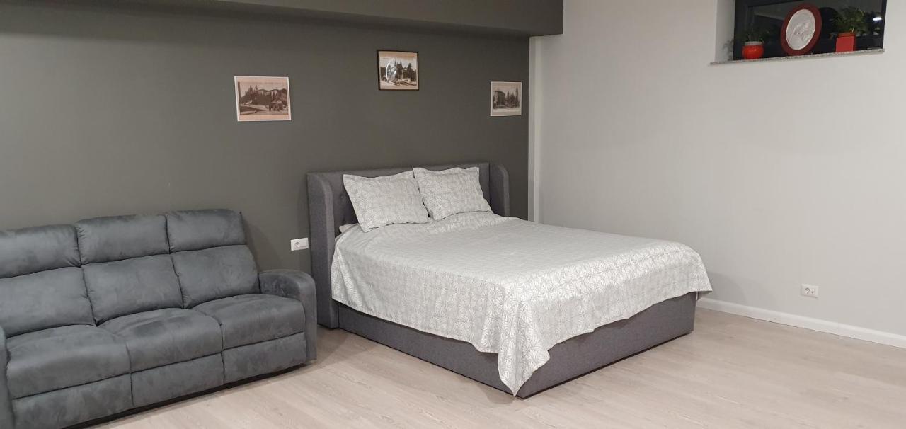 Yla Studio- Piatra Neamţ Екстериор снимка